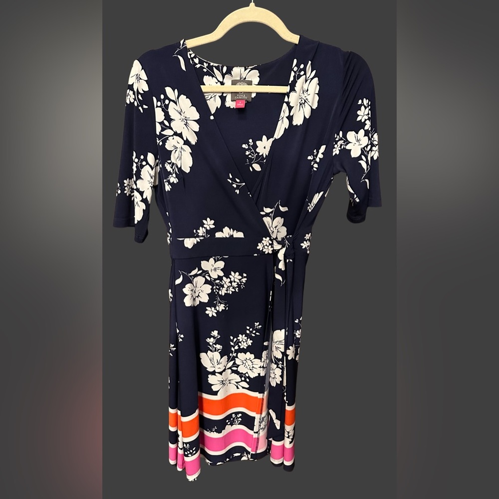 Vince Camuto Size 8 Blue, White, Orange, Pink Dress